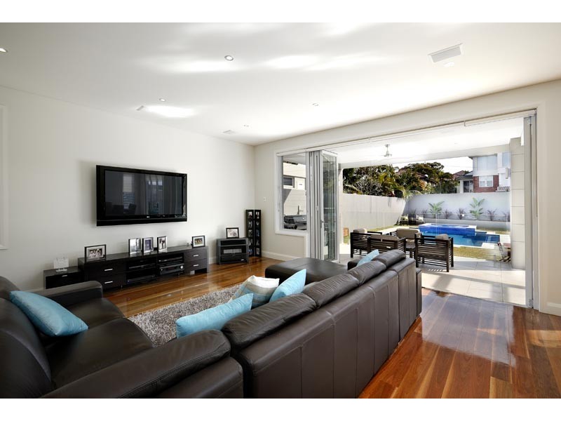 3 Hazel Place, Burraneer NSW 2230