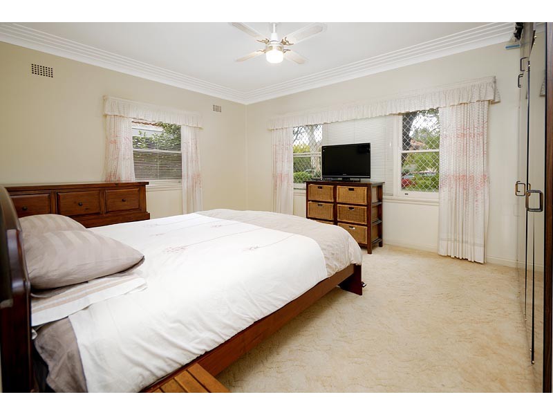 33 High Street, Caringbah NSW 2229