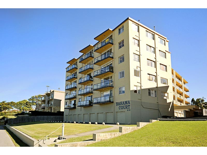 10/8  Deeban Walk, Cronulla NSW 2230