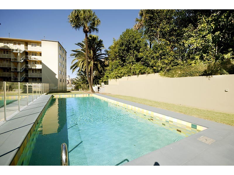 10/8  Deeban Walk, Cronulla NSW 2230