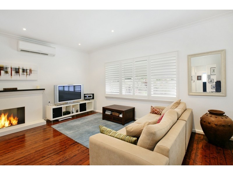 136 Gannons Road, Caringbah NSW 2229