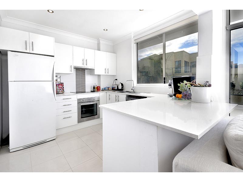 6/4 Roker Street, Cronulla NSW 2230
