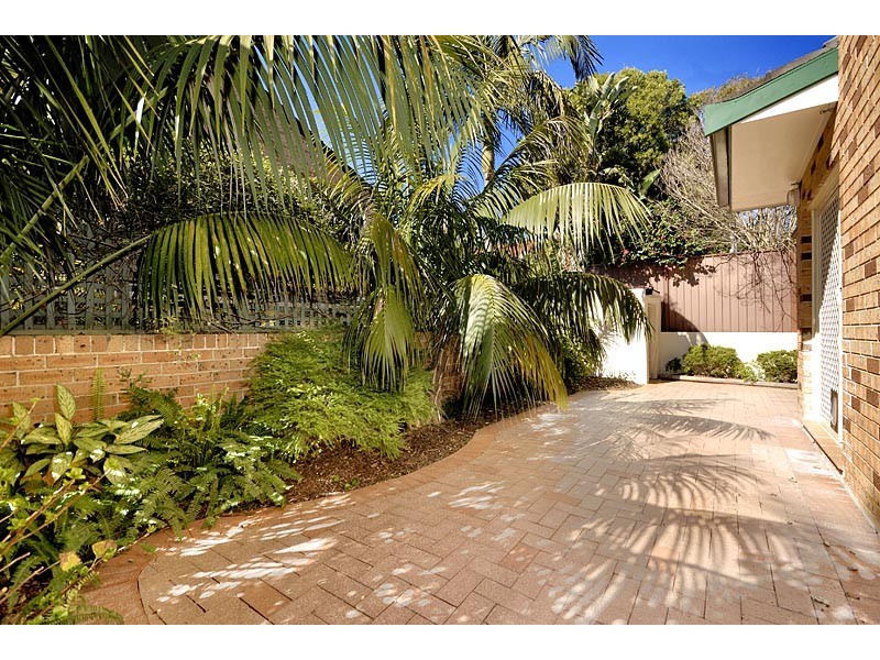 2 Seaview Street, Cronulla NSW 2230