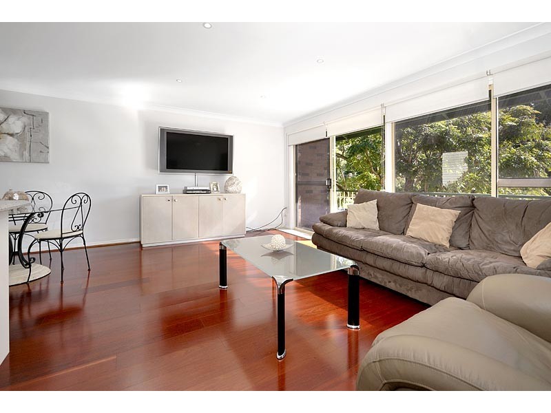 2 Seaview Street, Cronulla NSW 2230