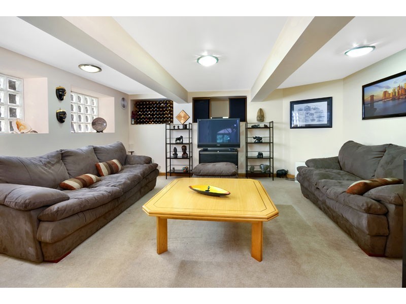 43 Oak Road, Kirrawee NSW 2232