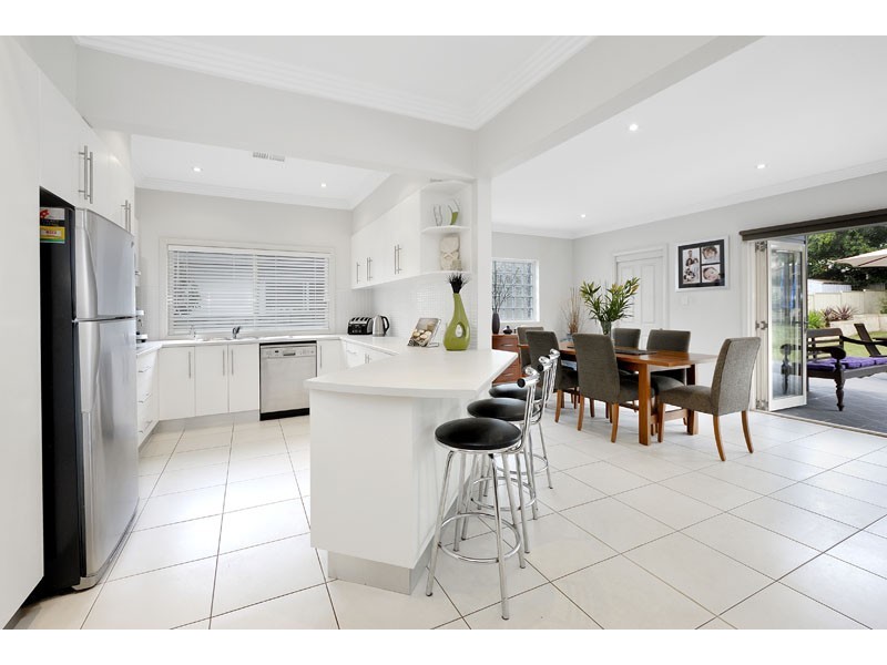 122 Caringbah Rd, Caringbah NSW 2229