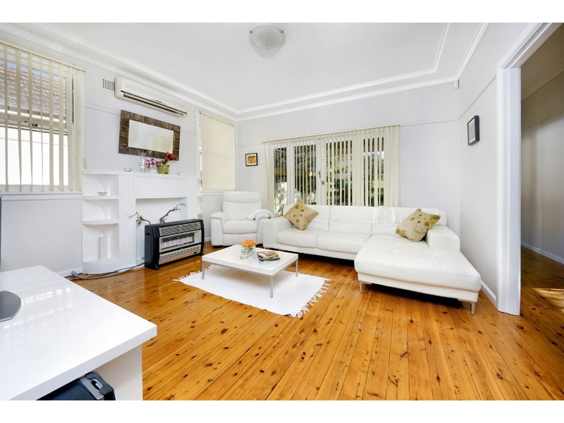 16 Shirley Road, Miranda NSW 2228