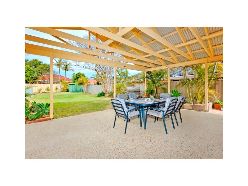 8 Alice Street, Caringbah South NSW 2229