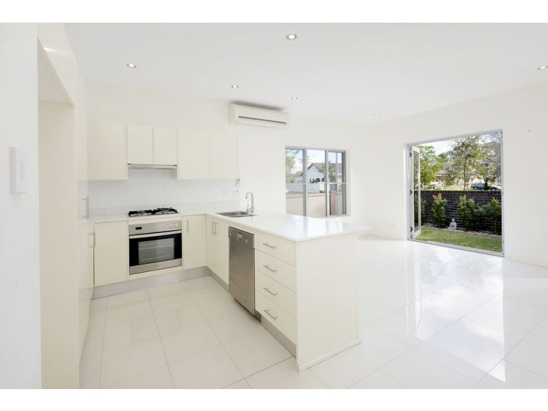 13/9 Fenton Street, Caringbah NSW 2229