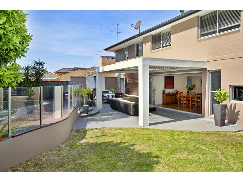 15 Sandbar Place, Lilli Pilli NSW 2229