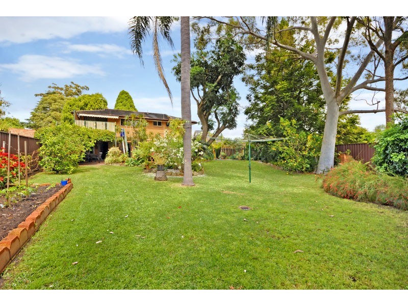 1 Teak Place, Miranda NSW 2228