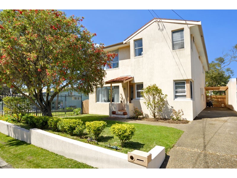 4 Trevellyan Street, Cronulla NSW 2230