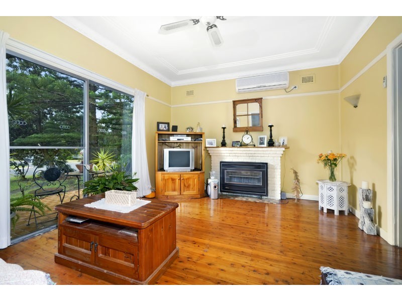 32 Raleigh Avenue, Caringbah NSW 2229