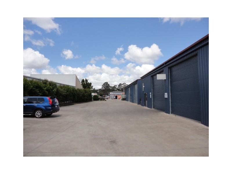 35a and 35b Centenary Pl, Logan Village QLD 4207