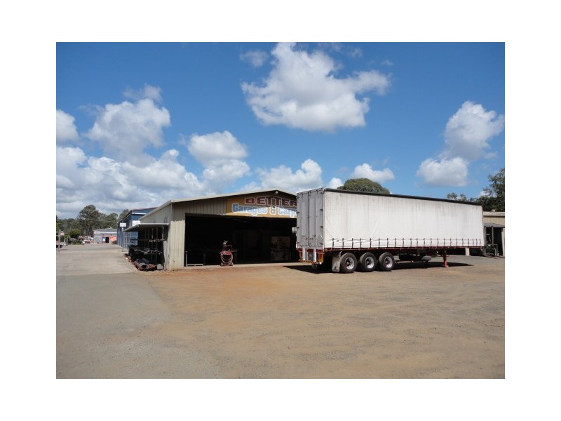 35a and 35b Centenary Pl, Logan Village QLD 4207