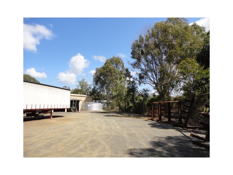 35a and 35b Centenary Pl, Logan Village QLD 4207