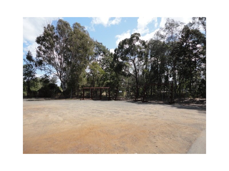 35a and 35b Centenary Pl, Logan Village QLD 4207