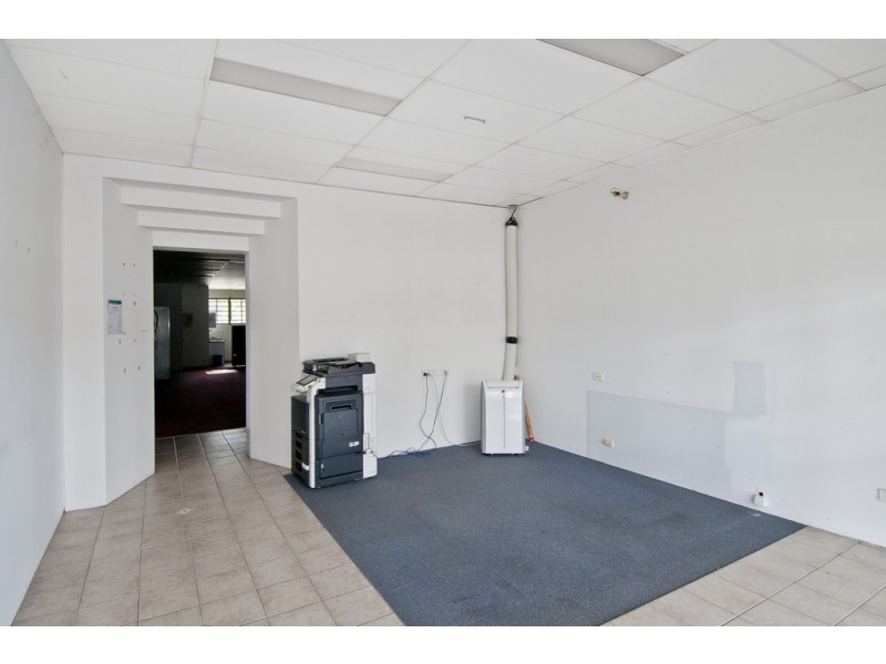 Units 1 and 2/19 Barklya Place, Marsden QLD 4132