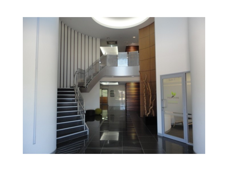 13and14 / 3990 Pacific Highway, Loganholme QLD 4129