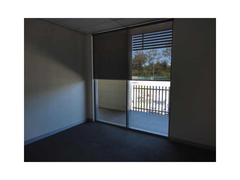 13and14 / 3990 Pacific Highway, Loganholme QLD 4129