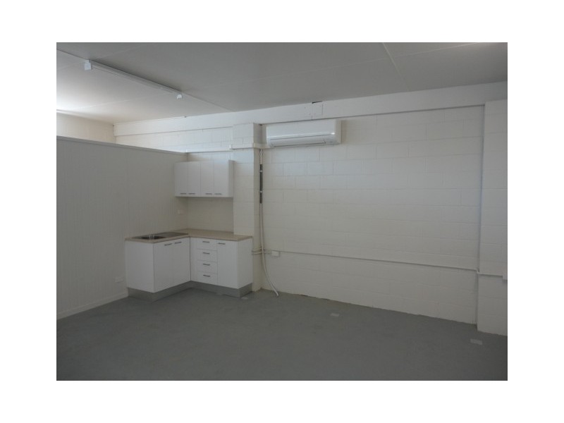 Shop 3/28 Tansey Street, Beenleigh QLD 4207