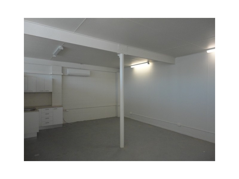 Shop 3/28 Tansey Street, Beenleigh QLD 4207