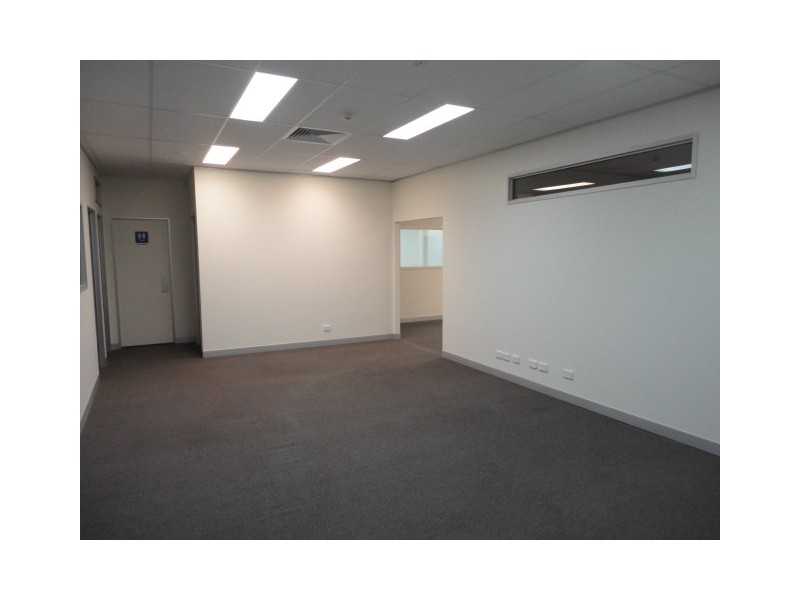 13/3990 Pacific Highway, Loganholme QLD 4129