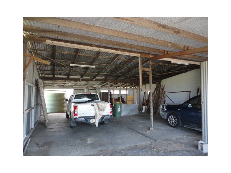 8 CABBAGE TREE POINT ROAD, Steiglitz QLD 4207