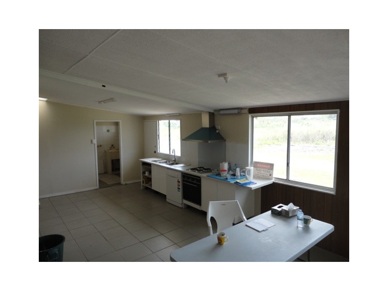 8 CABBAGE TREE POINT ROAD, Steiglitz QLD 4207