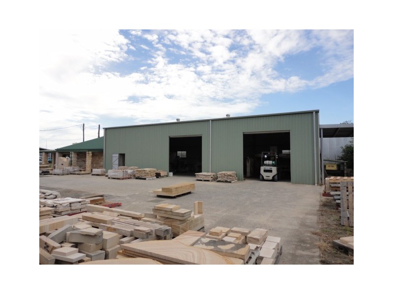 11 Old Pacific Hwy, Yatala QLD 4207