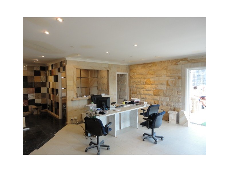 11 Old Pacific Hwy, Yatala QLD 4207