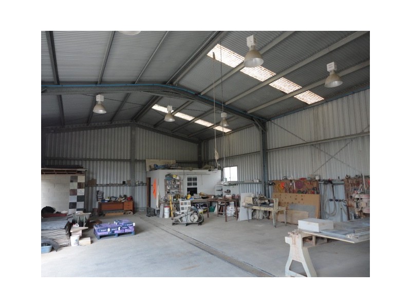 11 Old Pacific Hwy, Yatala QLD 4207