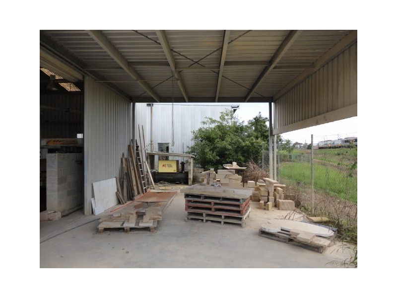 11 Old Pacific Hwy, Yatala QLD 4207