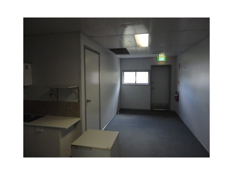 1/9 Supply Crt, Arundel QLD 4214