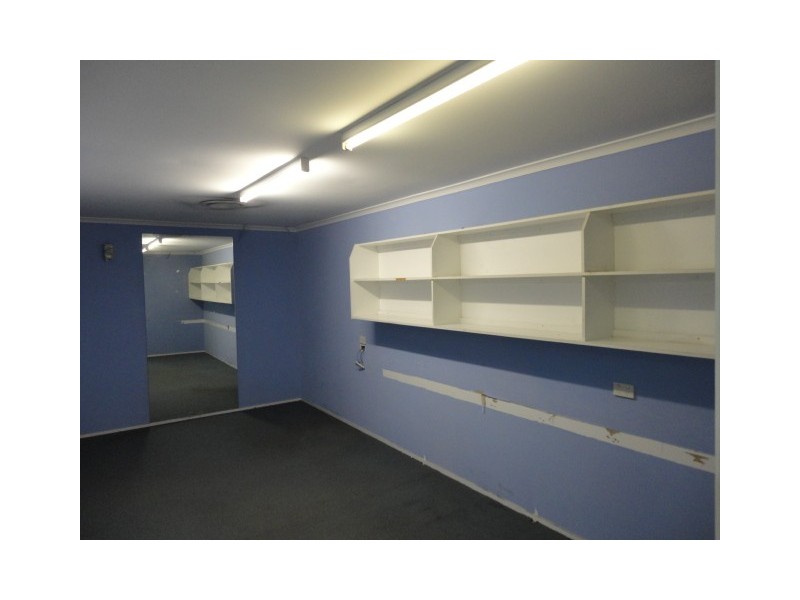 1/9 Supply Crt, Arundel QLD 4214