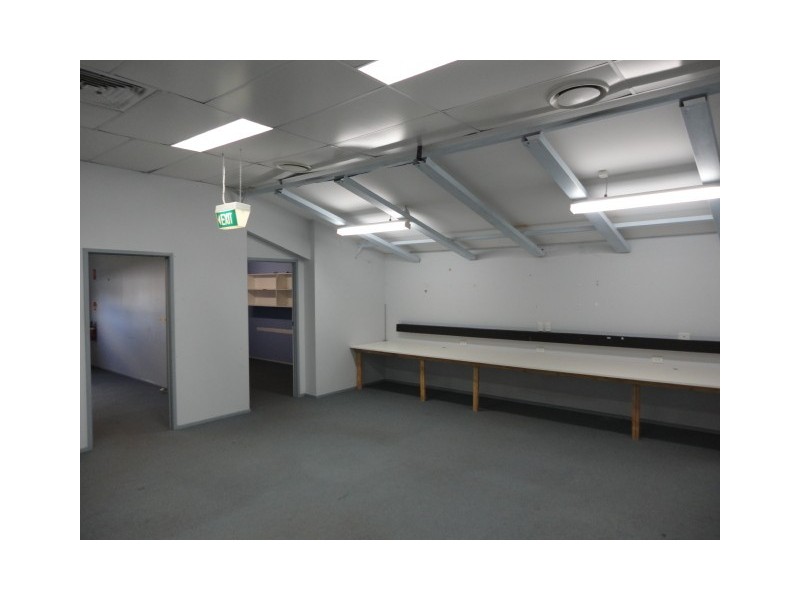 1/9 Supply Crt, Arundel QLD 4214