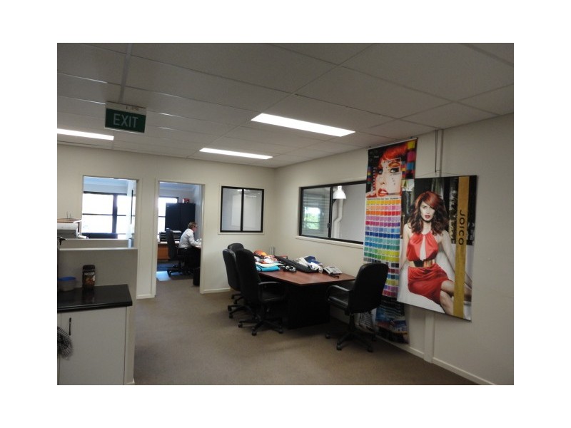 9/16-18 Riverland Drive, Loganholme QLD 4129