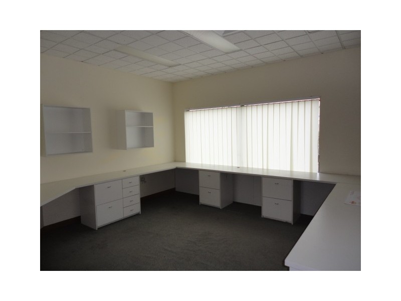 58-60 Chetwynd St, Loganholme QLD 4129