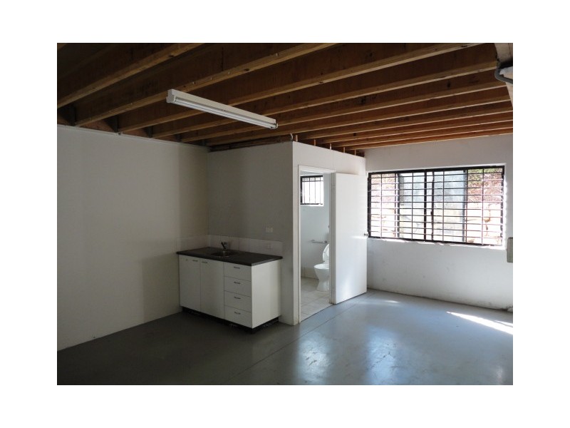 Unit 6/13 Commerce Circuit, Yatala QLD 4207