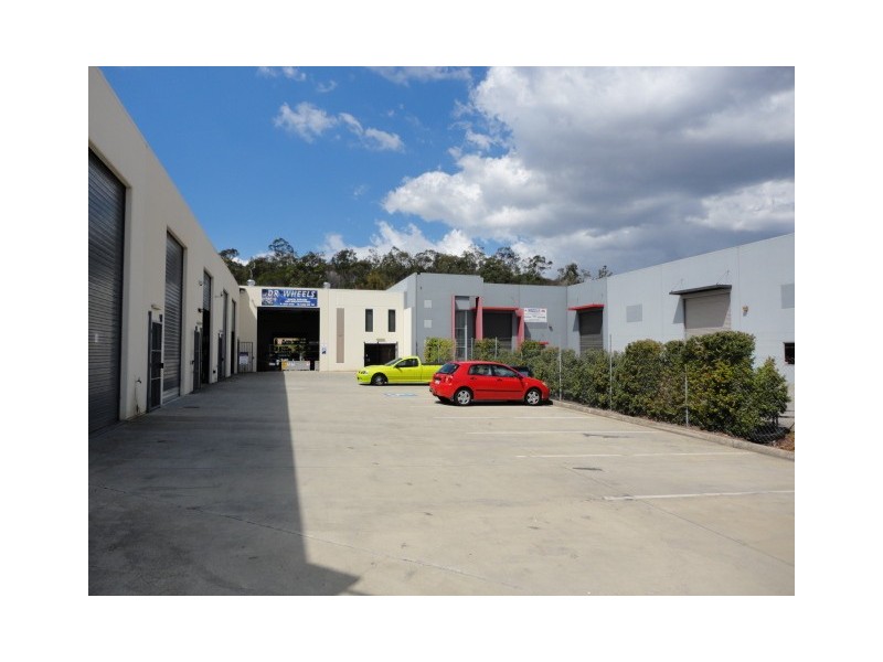 Unit 5/9 Commerce Circuit, Yatala QLD 4207