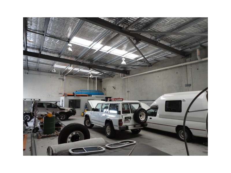 Unit 5/9 Commerce Circuit, Yatala QLD 4207