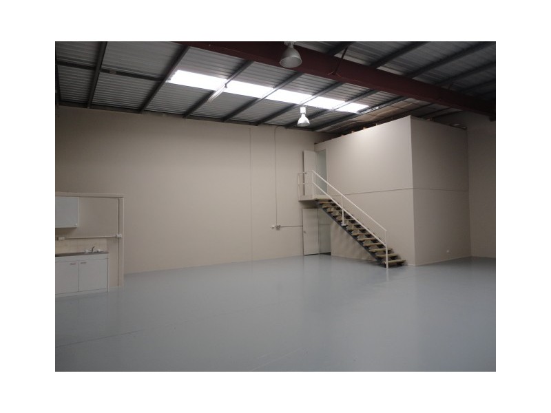 2/8 Maiella St, Stapylton QLD 4207