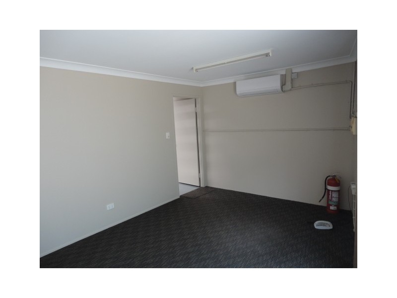 2/8 Maiella St, Stapylton QLD 4207