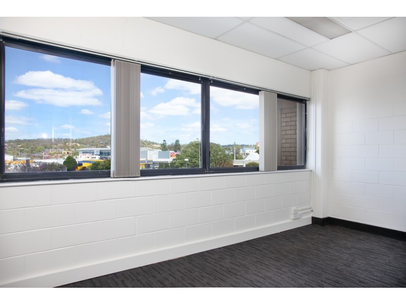 Unit 5and6/96 George Street, Beenleigh QLD 4207
