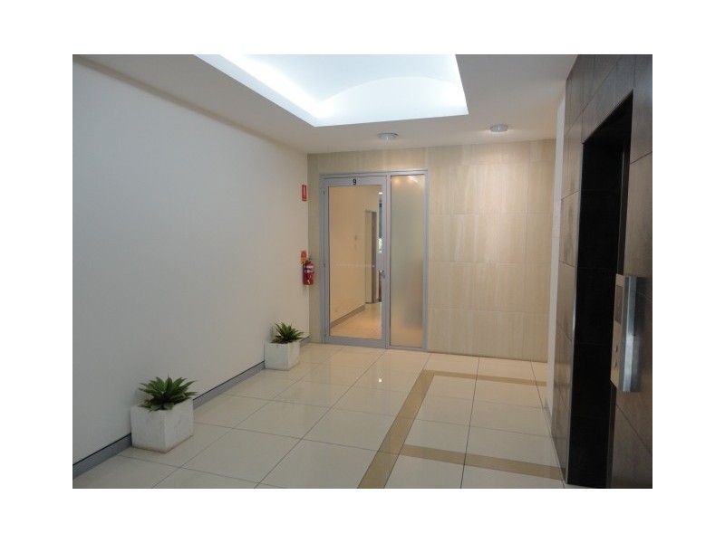 9/3986 Pacific Highway, Loganholme QLD 4129