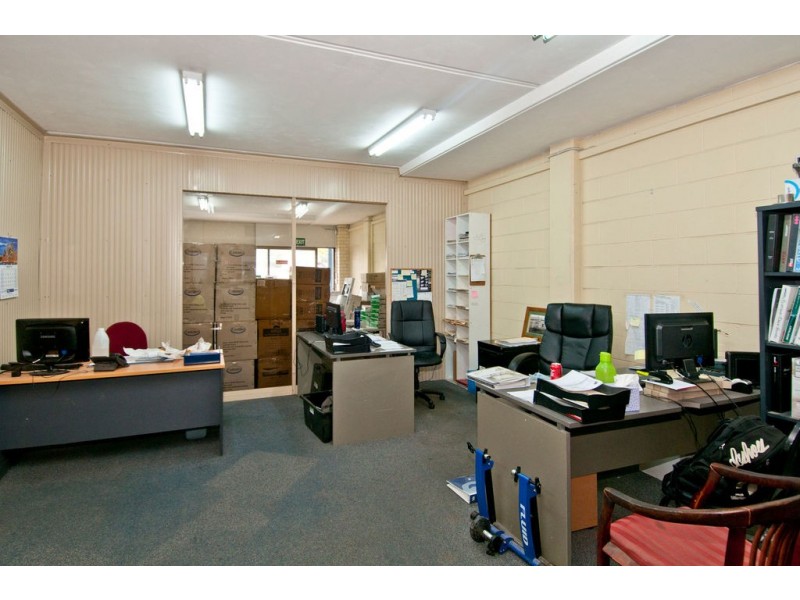 Unit 1/29 Logan River Road, Beenleigh QLD 4207