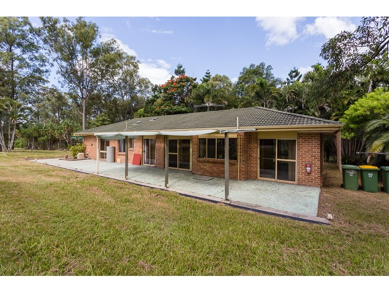 50 Rotary Park Rd, Alberton QLD 4207