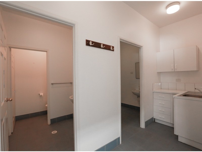 1b/22 Eastern Service Rd, Stapylton QLD 4207