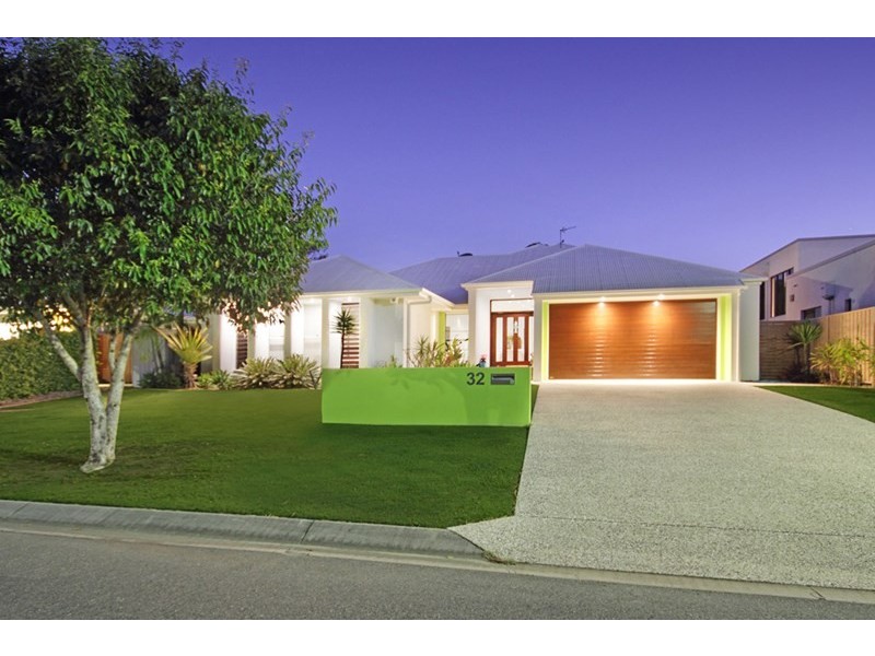 32 Campbellville Circuit, Pelican Waters QLD 4551