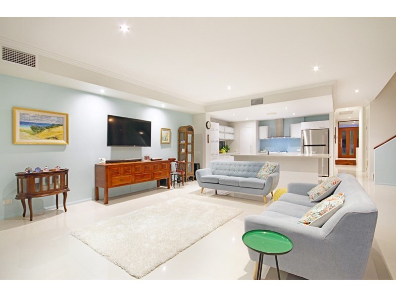 32 Campbellville Circuit, Pelican Waters QLD 4551